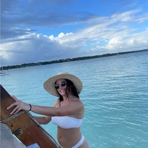 Meet your Posher, Marisa